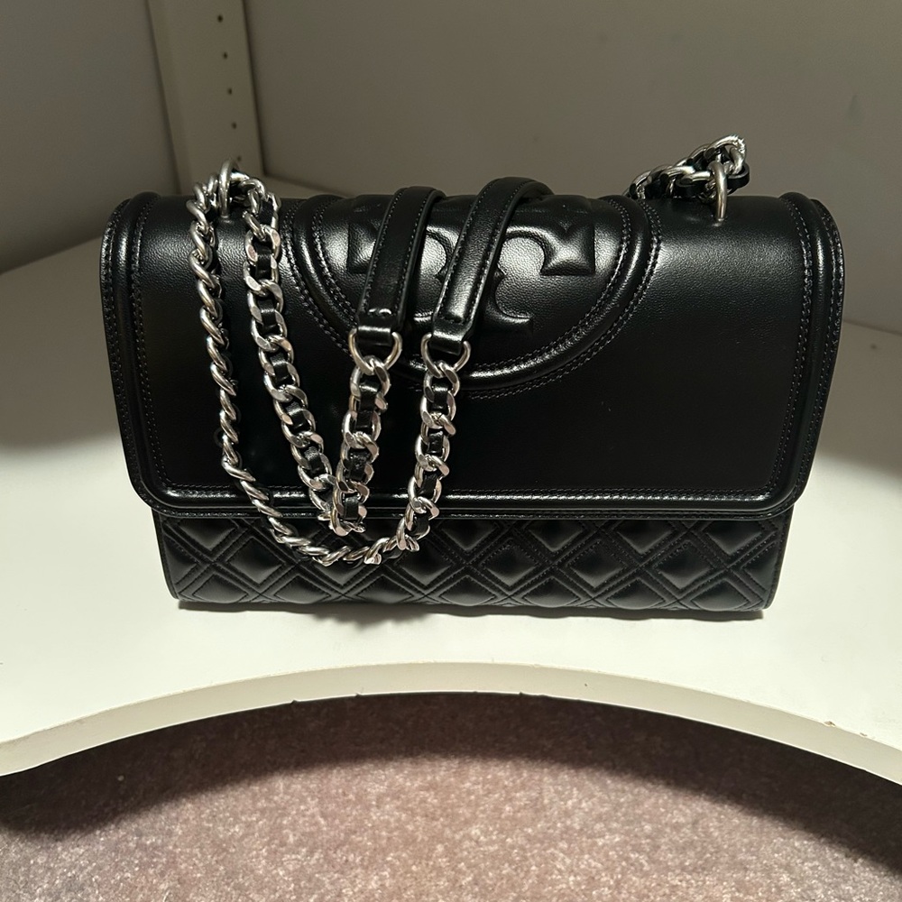 Tory Burch Black Quilted Shoulder Bag - Picture 3 of 6
